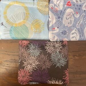 3 Floral and Swan Patterned reusable bags lot